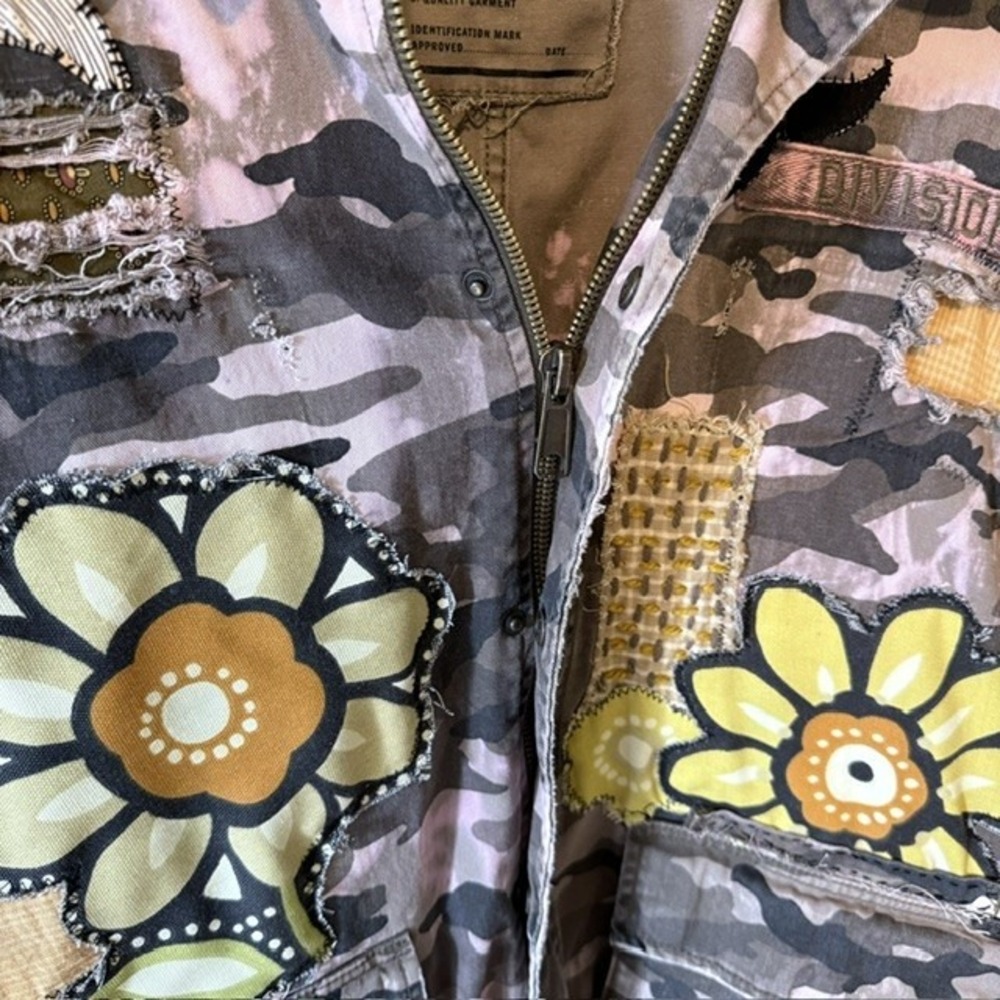Custom Upcycled Camo Utility Jacket Floral Heart Patch Mustache Distressed L - Picture 10 of 11